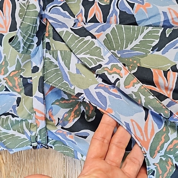 NWT LL Bean Signature 100% Cotton Poplin Blue Tropical Print V Neck Dress - Picture 6 of 16